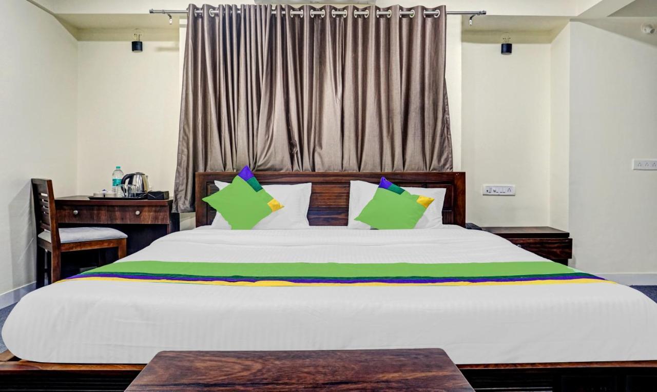 Treebo Tulip Hotel Pune Exterior photo